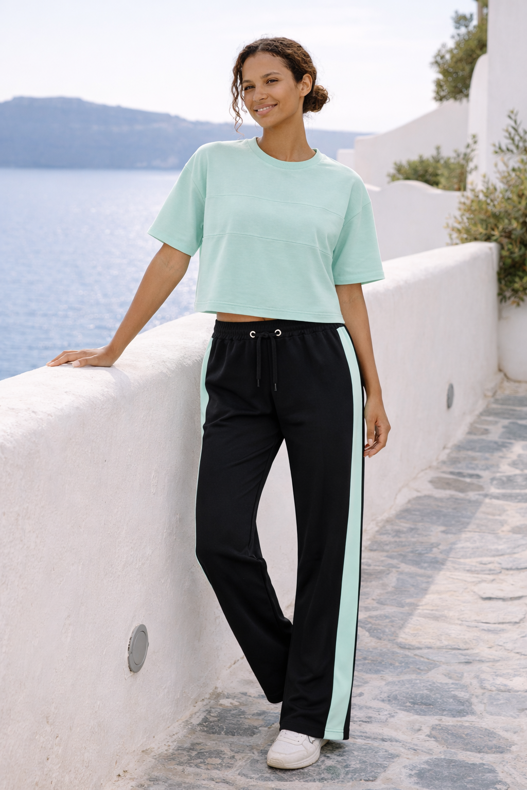 Damska Koszulka Dresowa Cropped "Pistachio" – Summer Essence - Polishh stuff